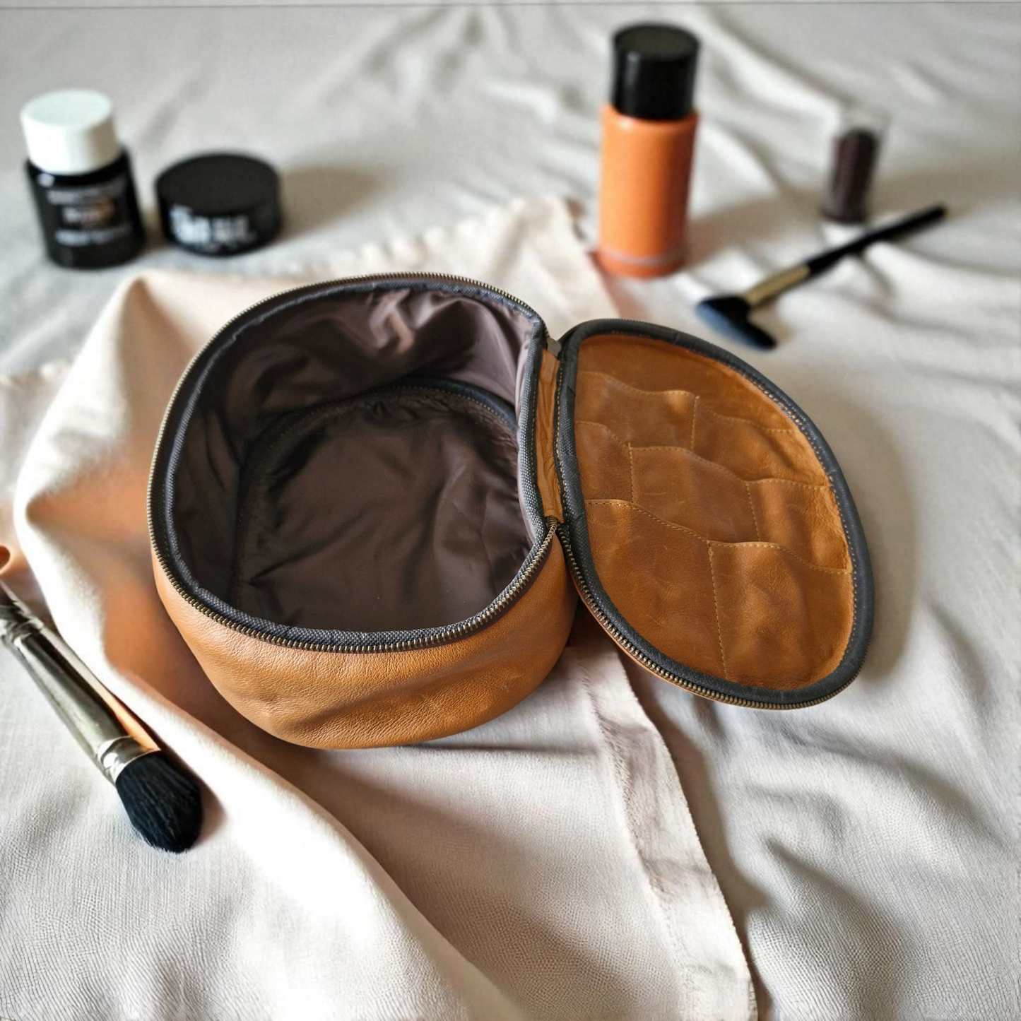 Riverstone Carry-All | Leather Vanity & Cosmetics Case