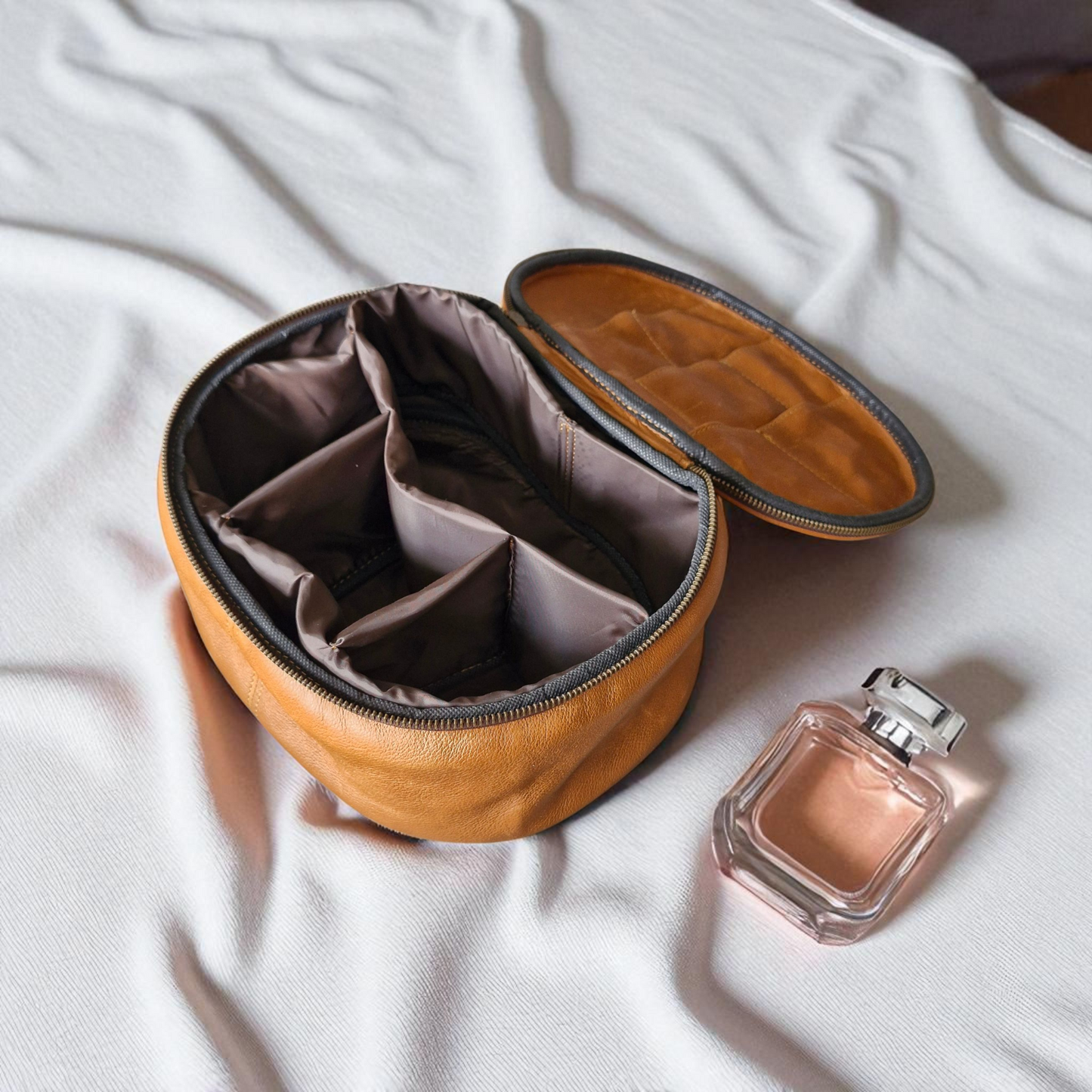 Riverstone Carry-All | Leather Vanity & Cosmetics Case